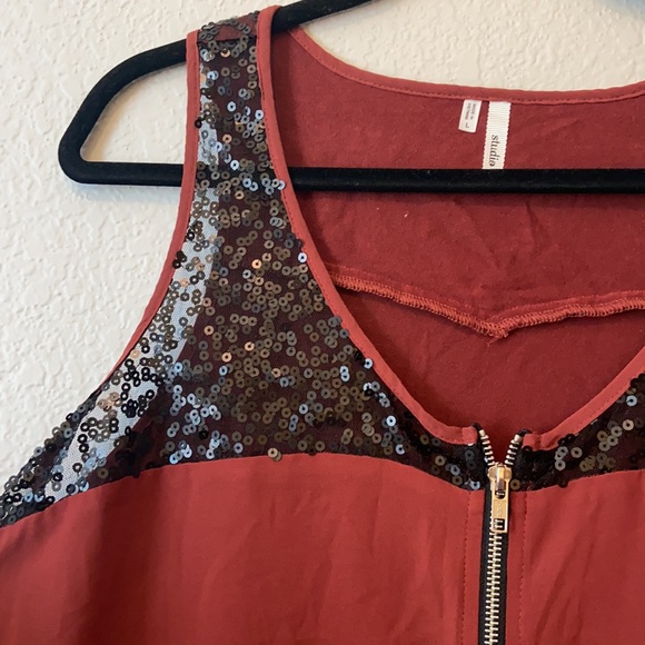 Maroon Zip Up Tank with Black Mesh and Sequences - Picture 2 of 4